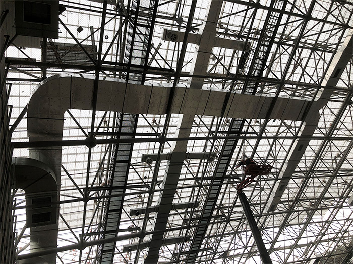 伊滨区奥体中心项目通风工程作业现场